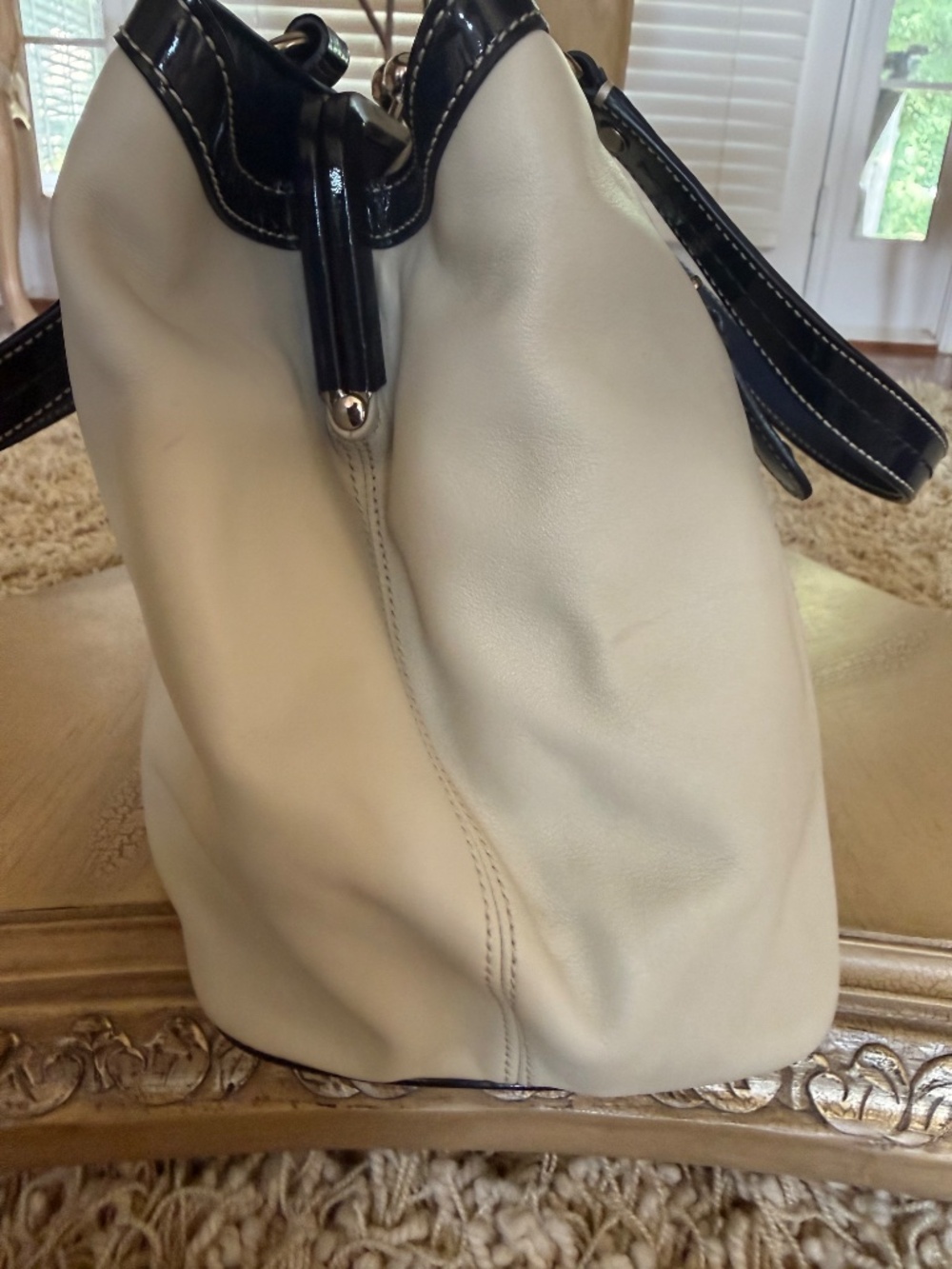 COACH Laura Kisslock Framed Ivory Leather Satchel Red Interior F14866 - Picture 9 of 16